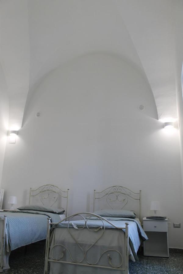 Apartamento Il Cortile Segreto - Con Parcheggio Privato Lecce Exterior foto