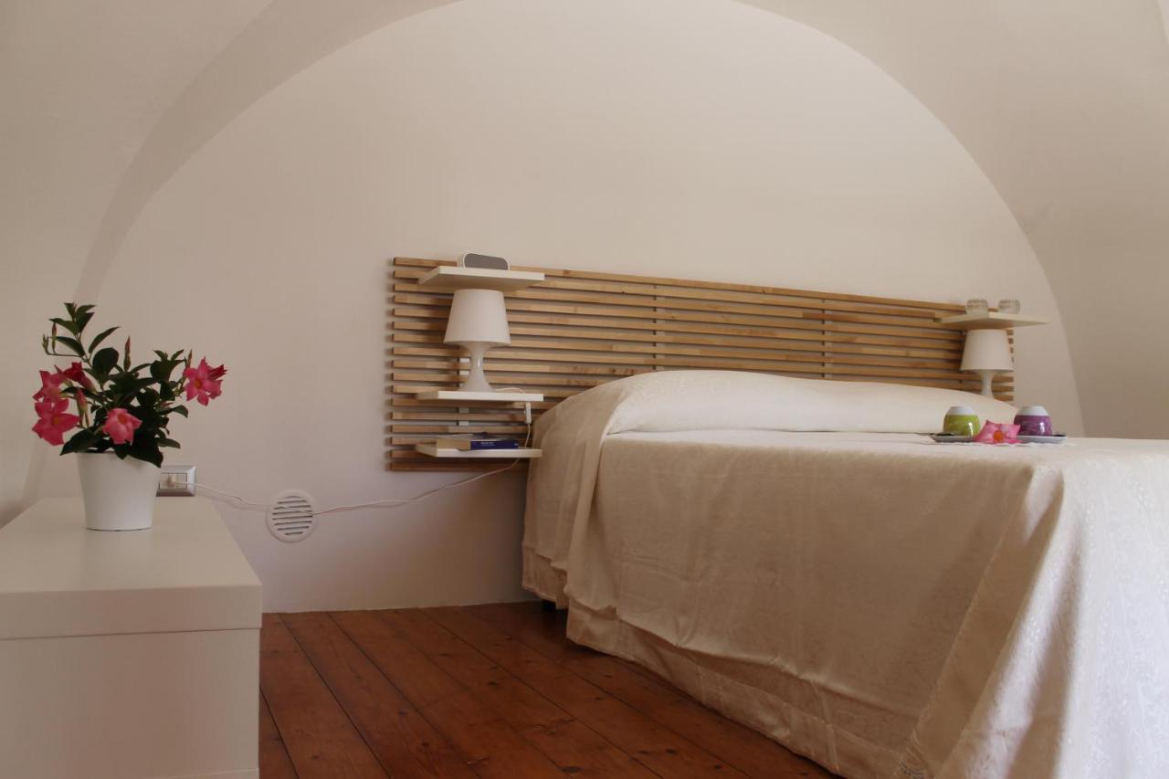 Apartamento Il Cortile Segreto - Con Parcheggio Privato Lecce Exterior foto